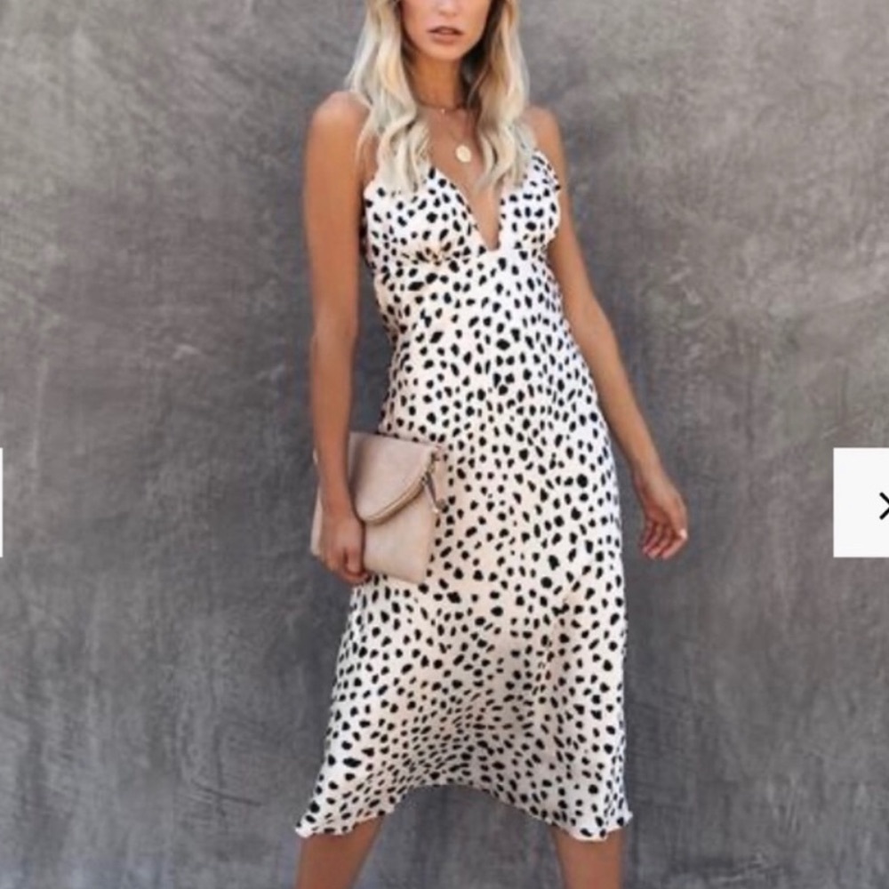 VICI leopard midi satin dress